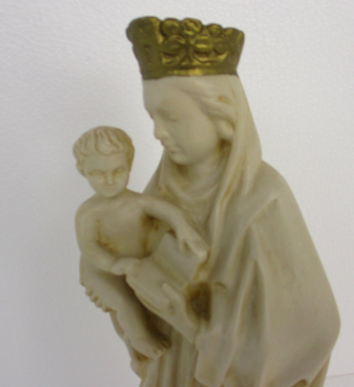 Virgin Mary Madonna And Infant Child Jesus Resin Bible Golden Crown Statue photo 182.0