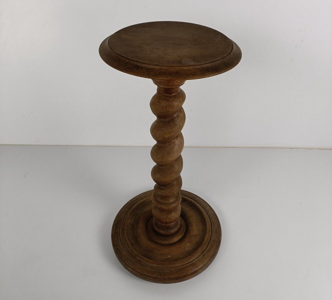 Hand Carved Wood Barley Twist Pedestal Display Side Table Plant Stand Barn Count photo furniture