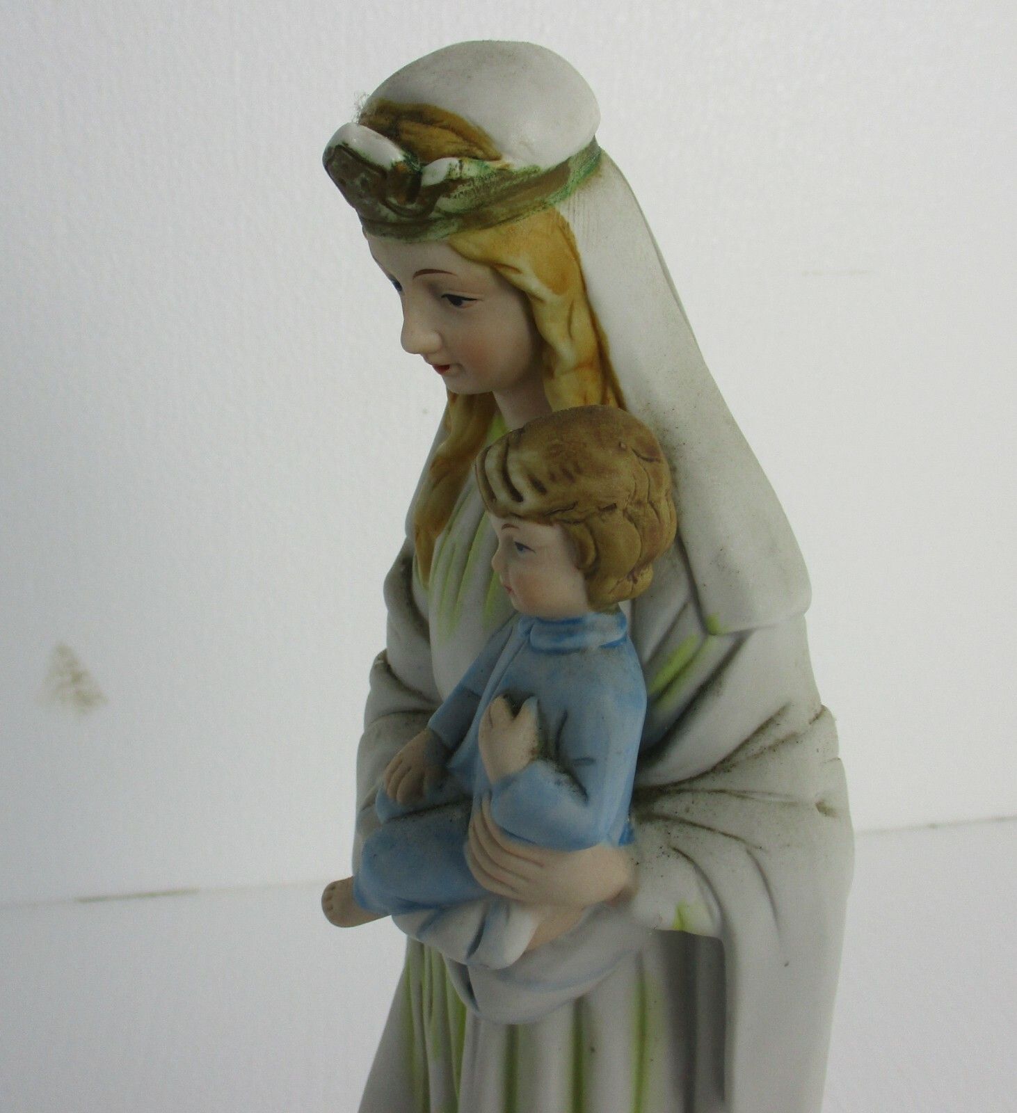 Statue Virgin Mary Our Lady Madonna Statue Infant Child Polychrome Tenderness photo 182.0