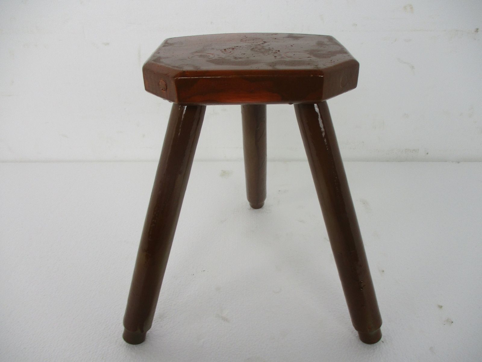 Small Vintage Hand Carved Wood Tripod Milking Stool Pedestal Table Plant Flower photo furniture