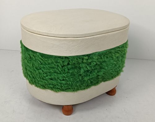 photo furniture Vintage Retro Sewing Box Basket Worker Green Fabric White Plastic Quilting Knitt