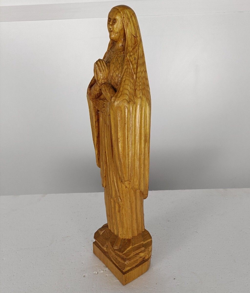 Sculpture Statue Hand Carved Wood Madonna Virgin Mary Folded Hands Vintage Signe photo 125.0