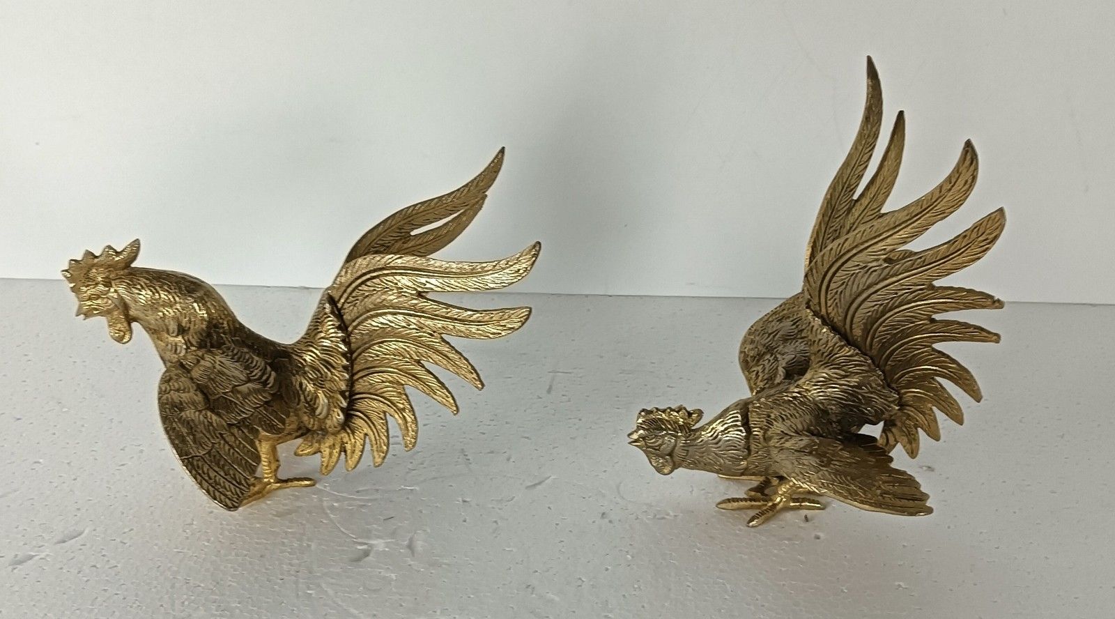 Couple Fighting Rooster Cocks Gold Colored Brass Mid Century Modern Figurines photo Home Decor