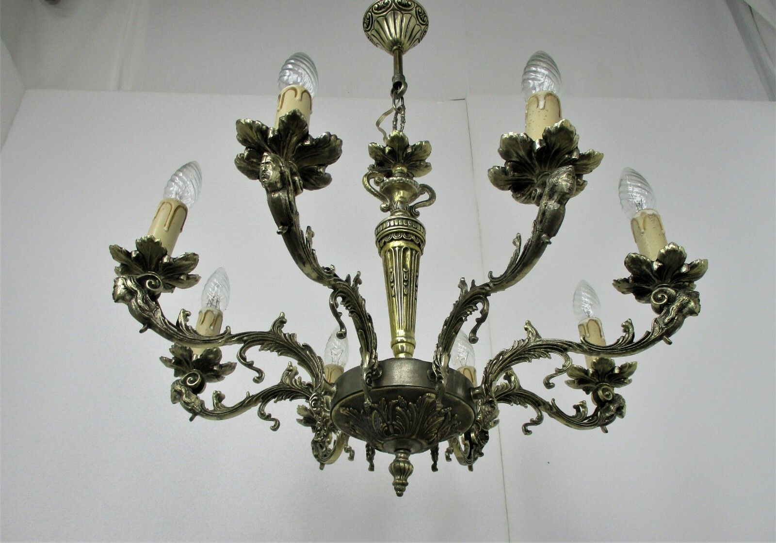 photo furniture Gorgeous Chandelier Cariatides Sirens Spelter 8 Arm Lights Revival Light Lamp