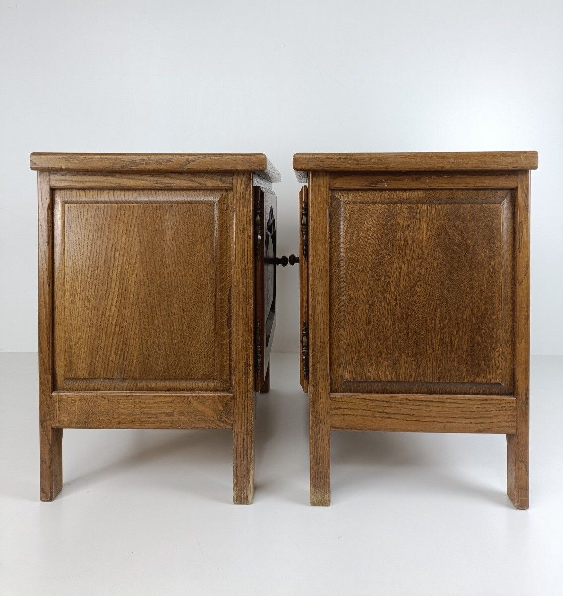 Couple French Louis XV/XVI Style Wooden Oak Nightstands End Tables Modernist Vin photo buy
