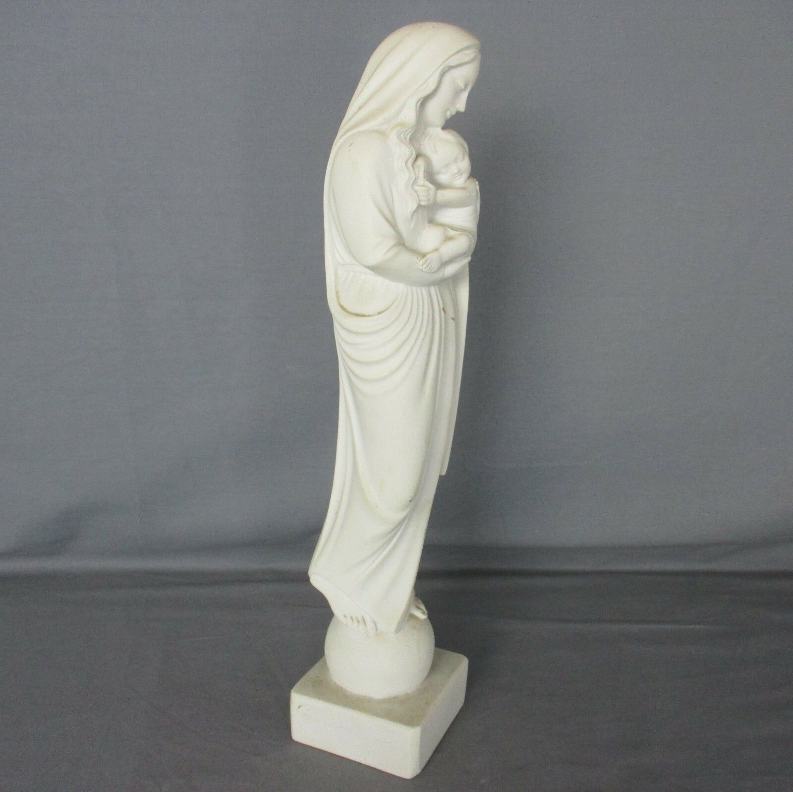 French Virgin Mary Madonna Blessed Virgin Infant Jesus Statue Resin Marked photo 204.0