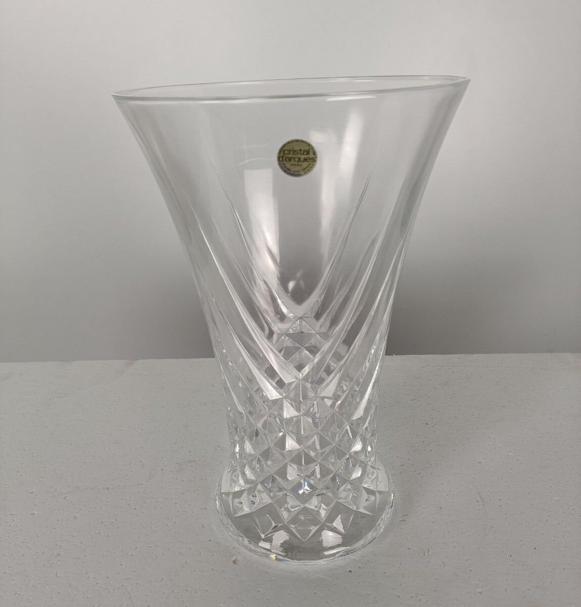 Art Glass Crystal Vase Clear Cut Etched Large Gorgeous Crystal D'arques France V photo furniture