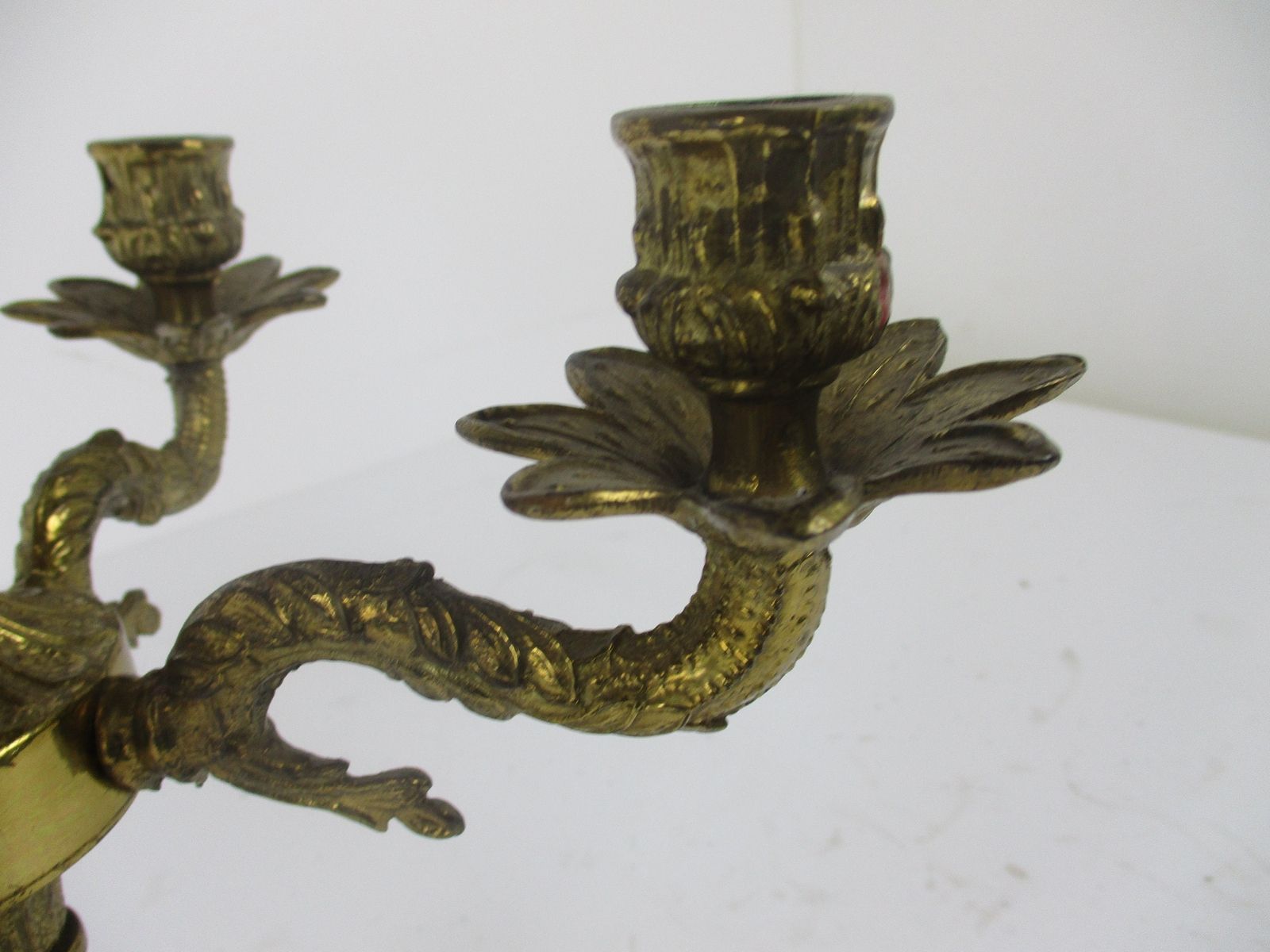 Gorgeous Brass Ornate Embossed Candle Holder Stick Candelabra 5 Arm photo Home Decor