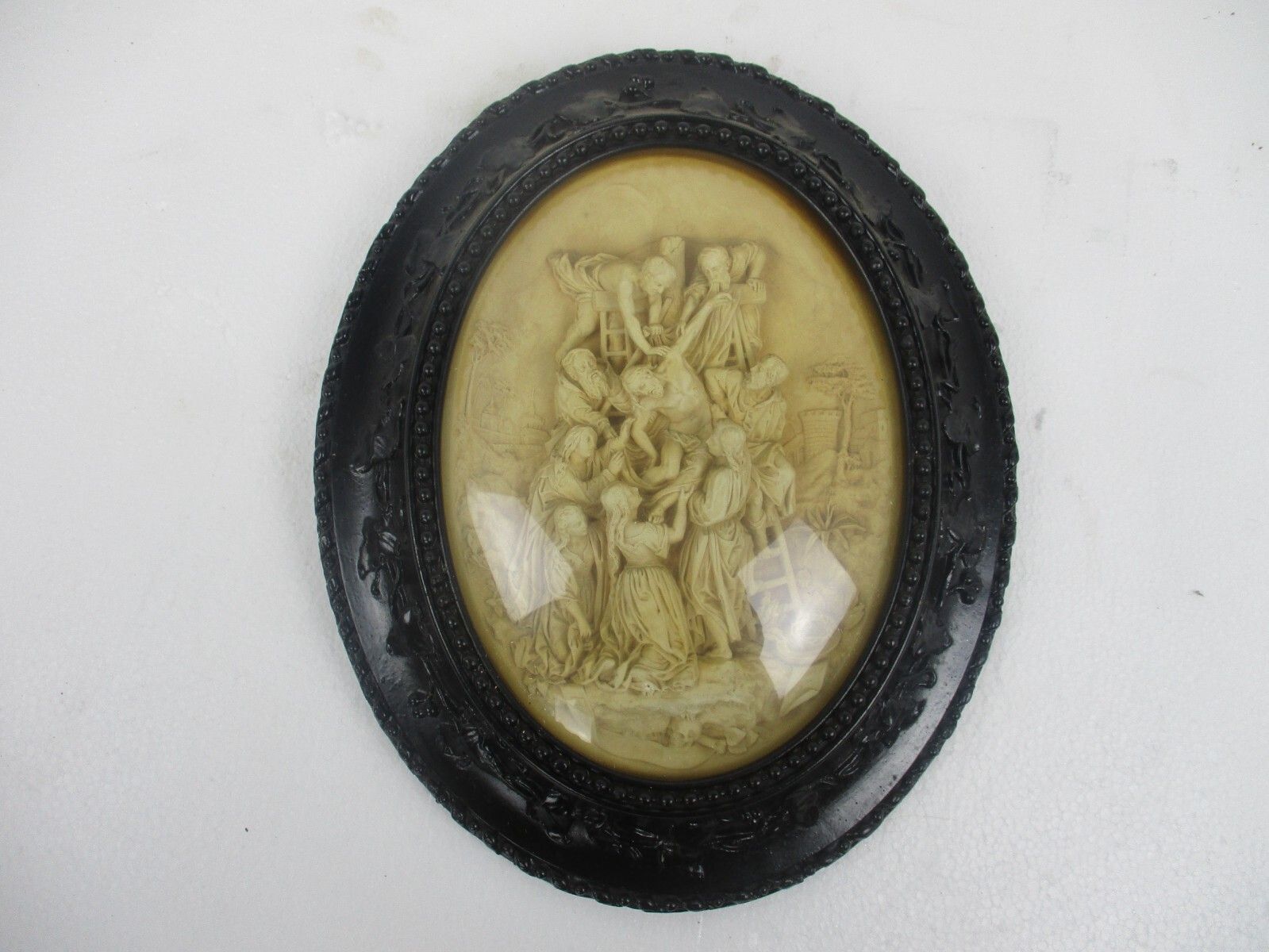Antique Ornate Frame  Convex Glass Dome  Wood Jesus Taken Off The Cross Wow photo furniture