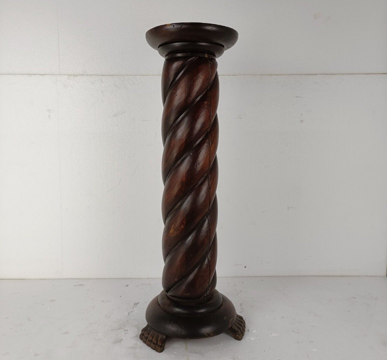 Large Hand Carved Wood Barley Twist  Farmhouse Country Barn Style T  Side Displa photo furniture