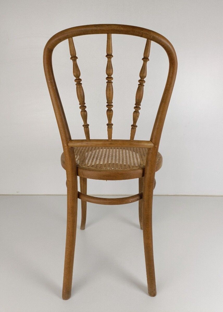 Wooden Vintage Thonet Chair Marked Bistro Ice Cream Parlor Rush Cane Seating Aus photo 223.0