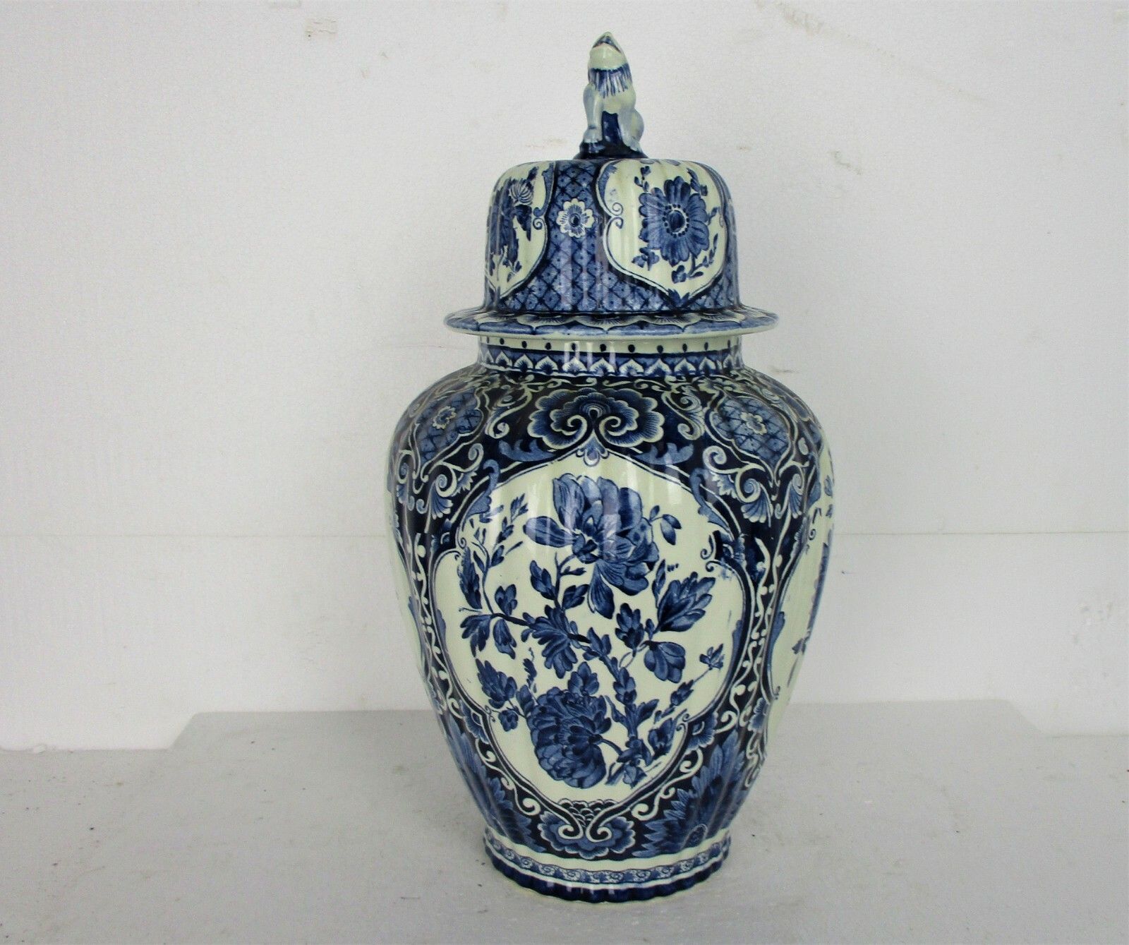 Large Royal Sphinx Maastricht Delft Vase Urn Marked Blue White Foo Dog 18.11" photo 223.0