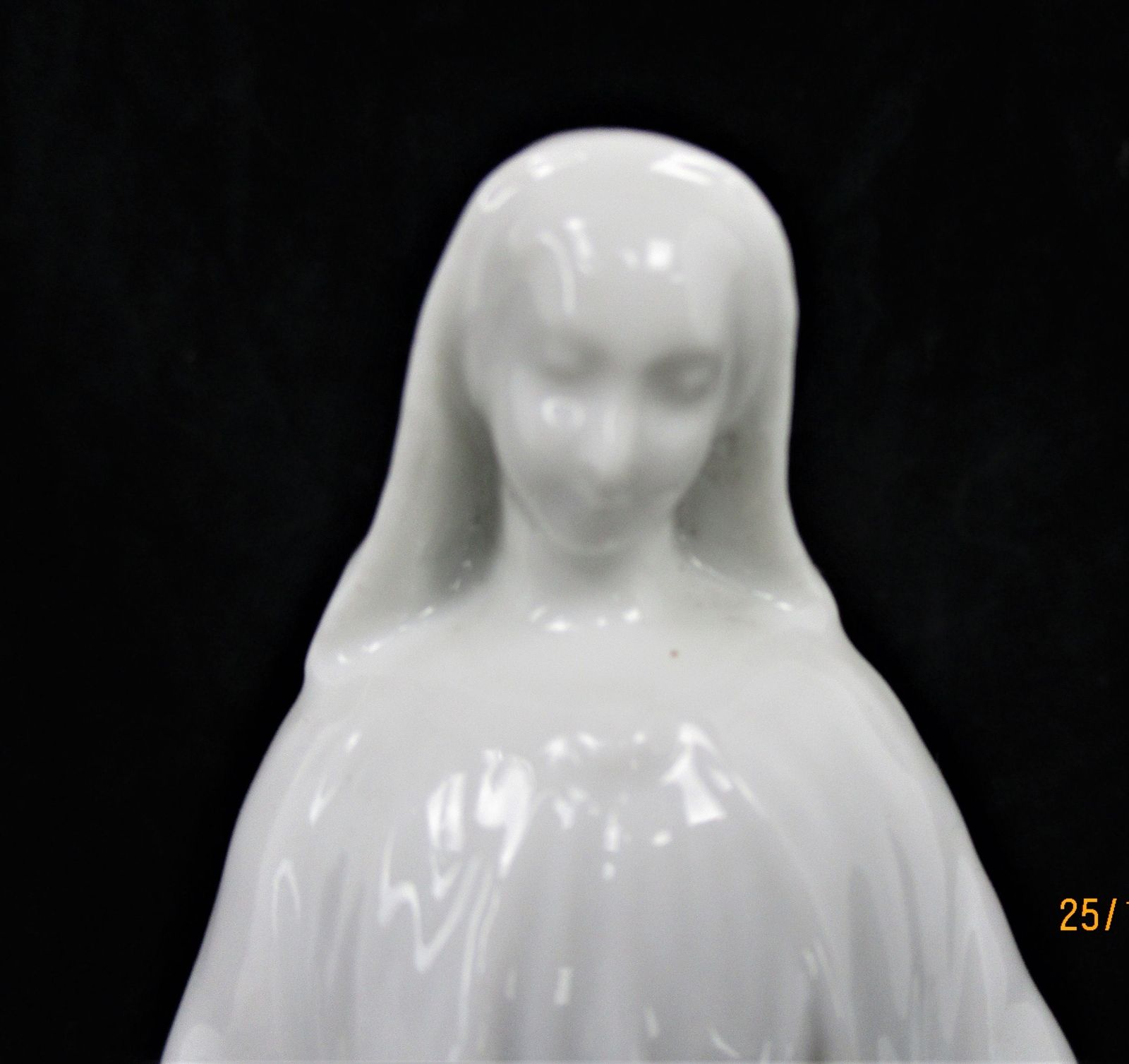 Antique Porcelain Statue Virgin Our Lady Mary Madonna Open Arms Gorgeous 7.87&Qu photo furniture
