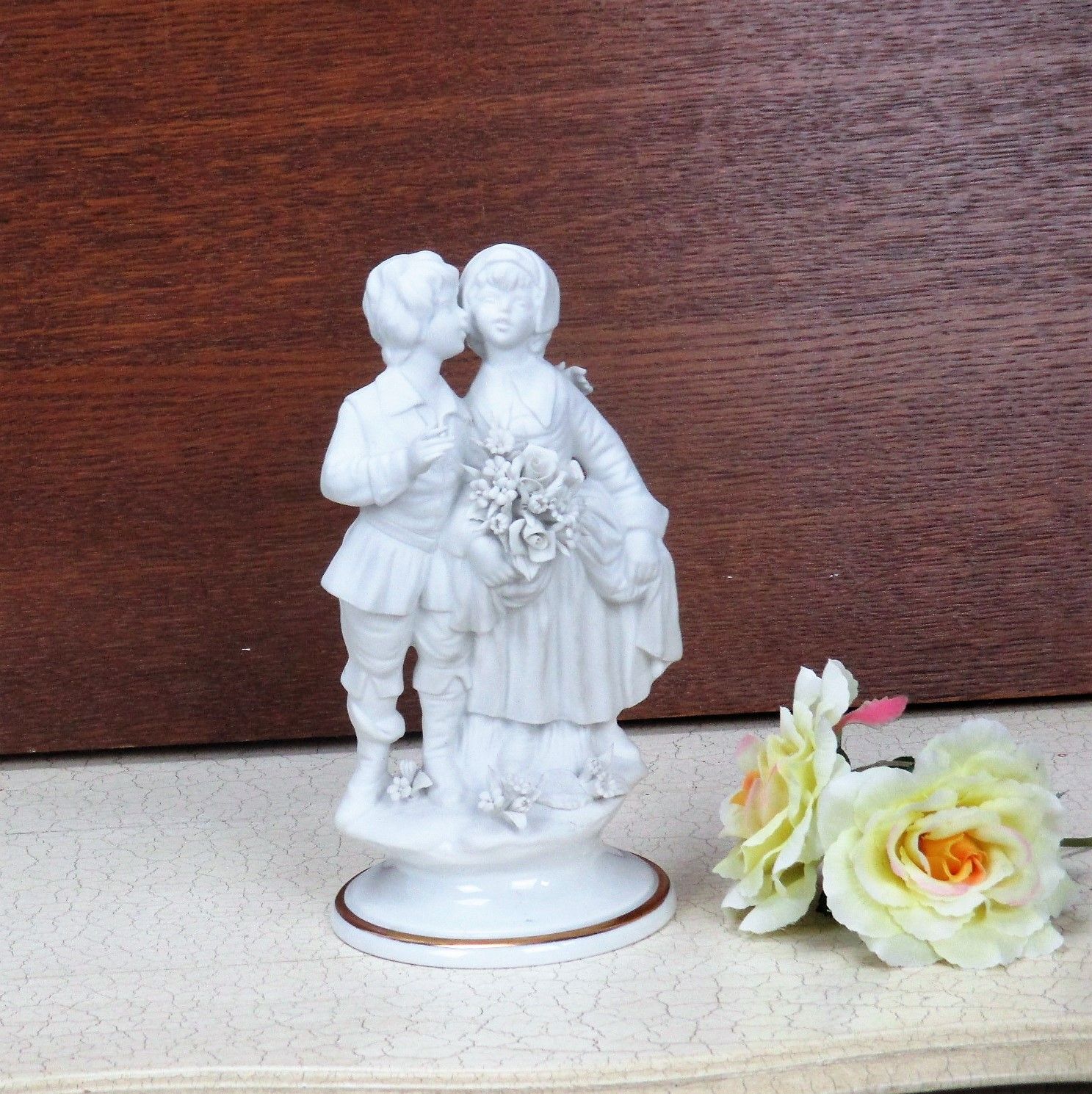 Stunning Figurine Couple Marcolin  Capodimonte Porcelain Bisque Italy Signed