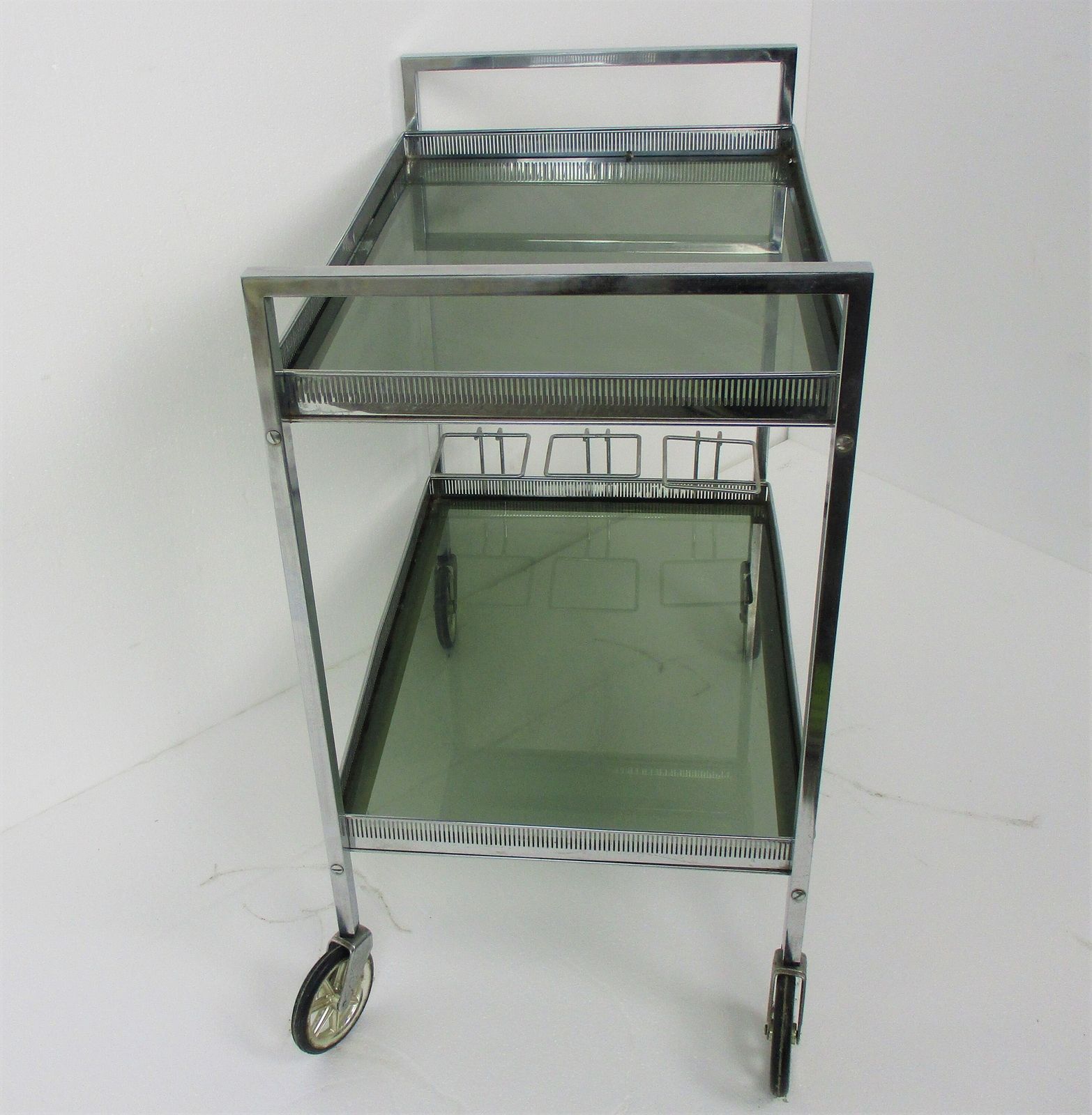 Vintage Bar Cart Trolley Cocktail Kitchen Island Smoked Glass Chrome Funky Retro photo 384.0