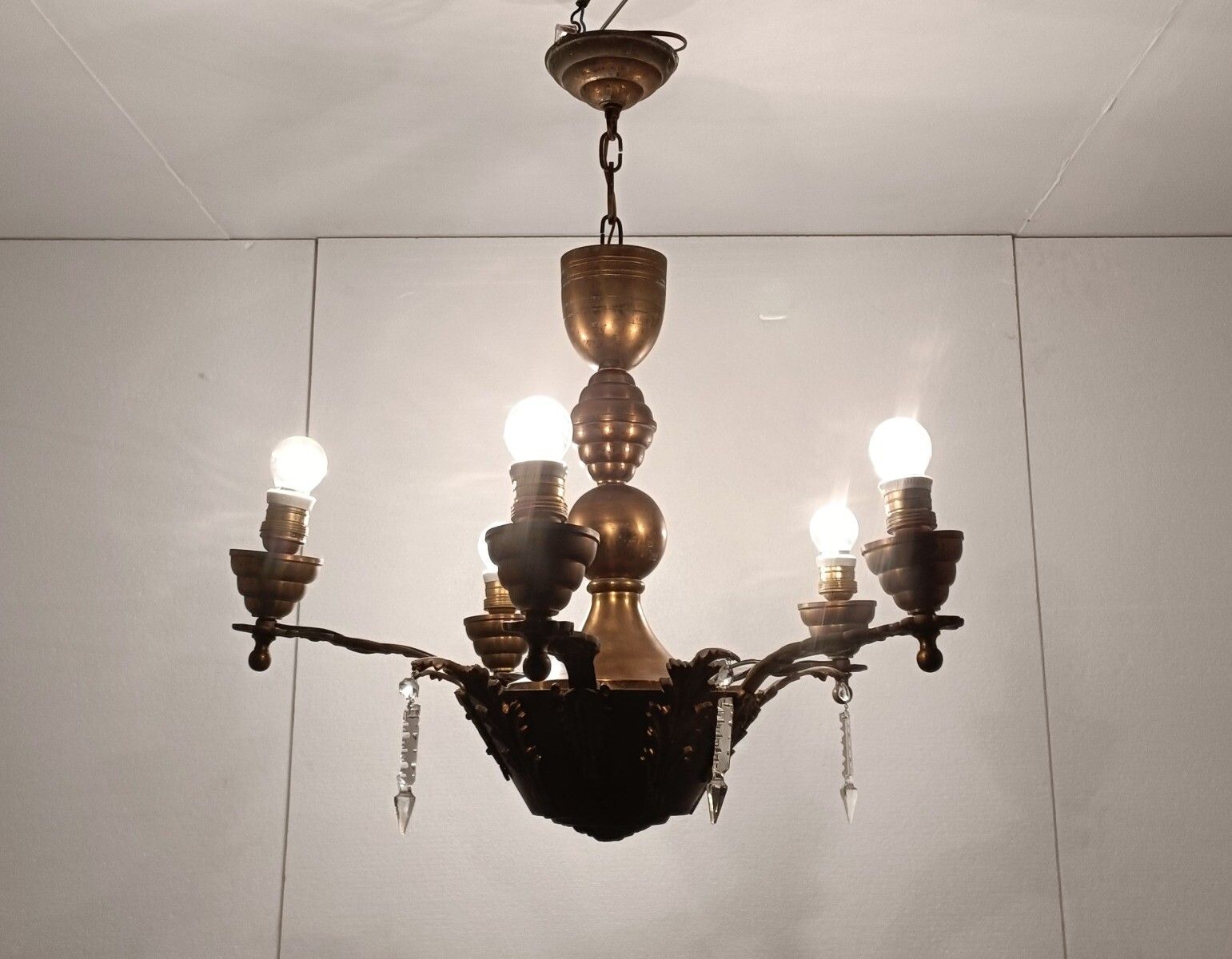 Art Deco Chandelier Carved Wood Ornate Brass Leafs Prisms 5 Arm Lights Beautiful photo furniture