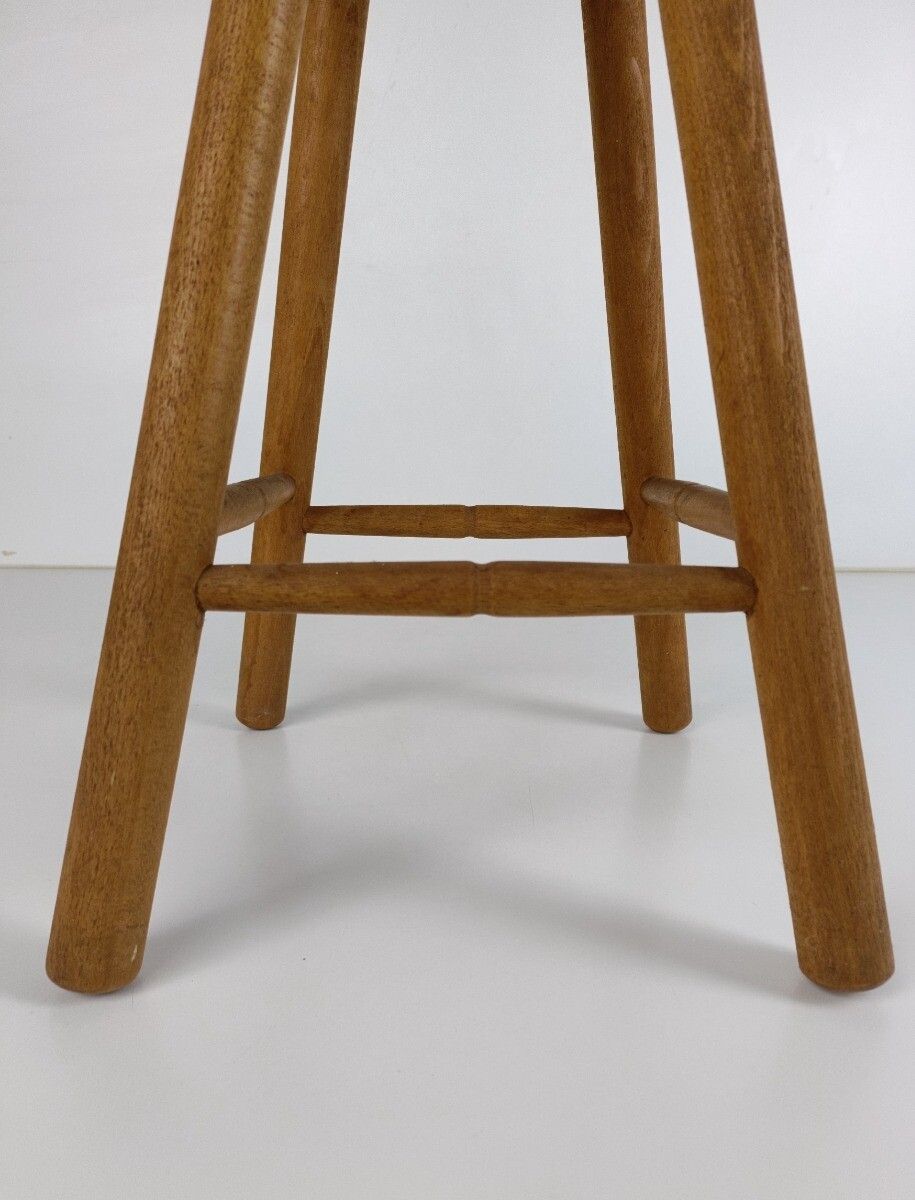 Hand Carved Wood Tripod Milking Stool Pedestal Table Pedestal Farmhouse Style Fu photo 150.0