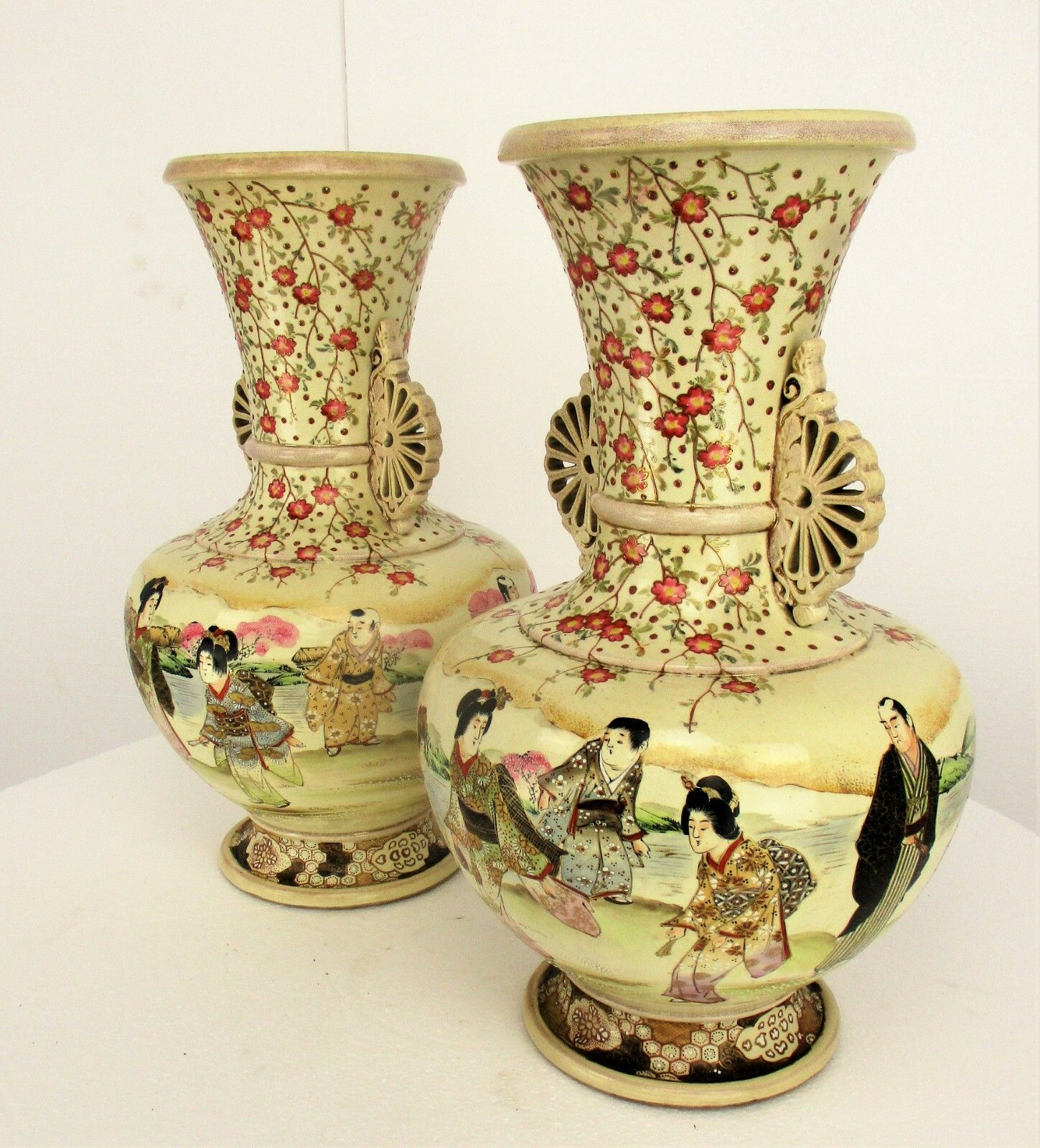 Pair Antique Japanese Satsuma Meiji Porcelain Vases Vase photo furniture