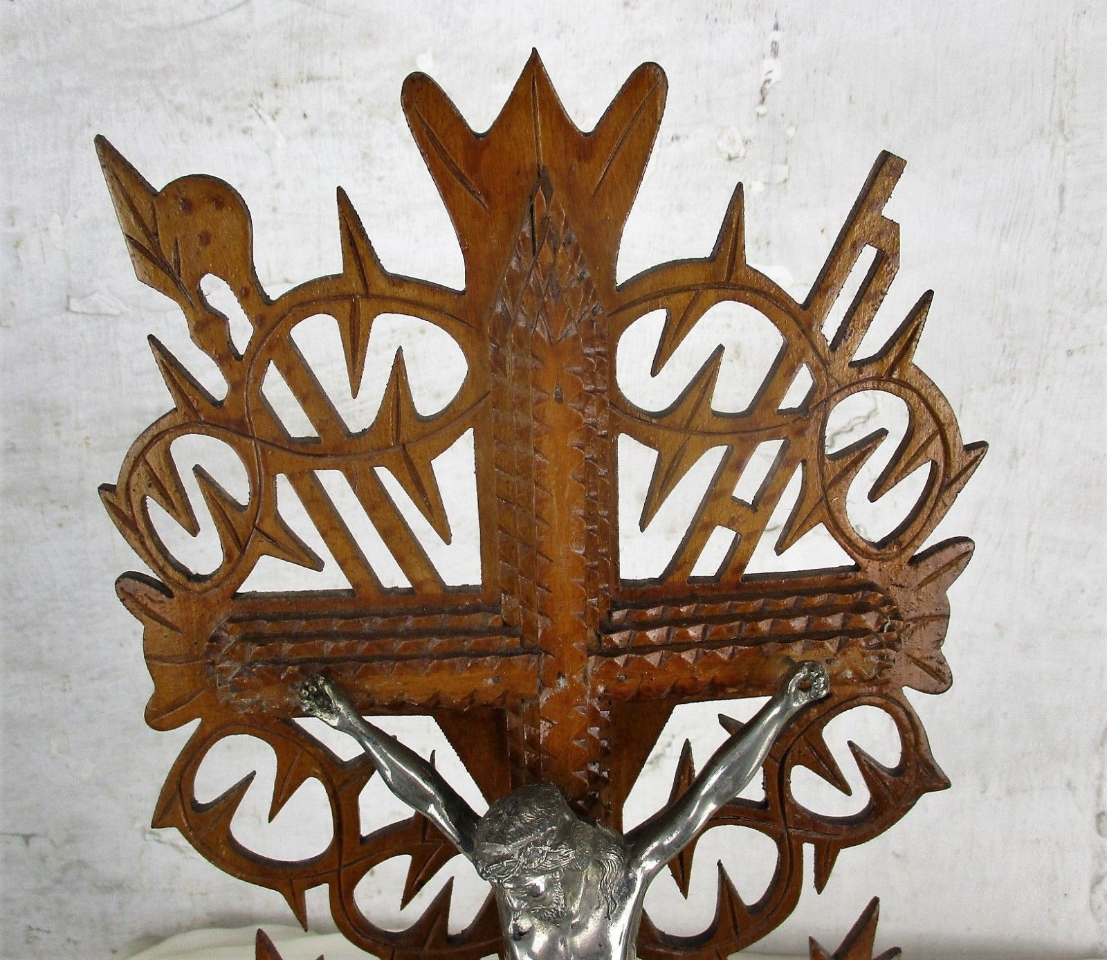 Tramp Trench Tramp Folk Art Standing Hand Carved Wooden Crucifix Rooster Htf photo furniture