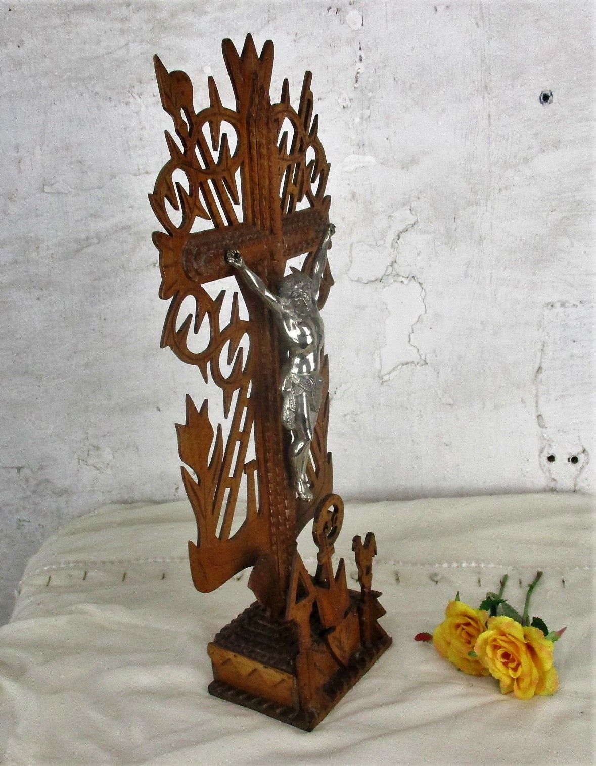 Tramp Trench Tramp Folk Art Standing Hand Carved Wooden Crucifix Rooster Htf photo vinterior