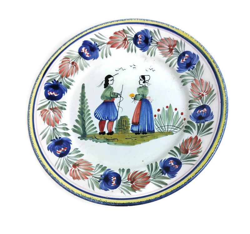 French Henriot Hb Quimper Crest  Plate Decor Bretoncouple Polychrome Hand Painte