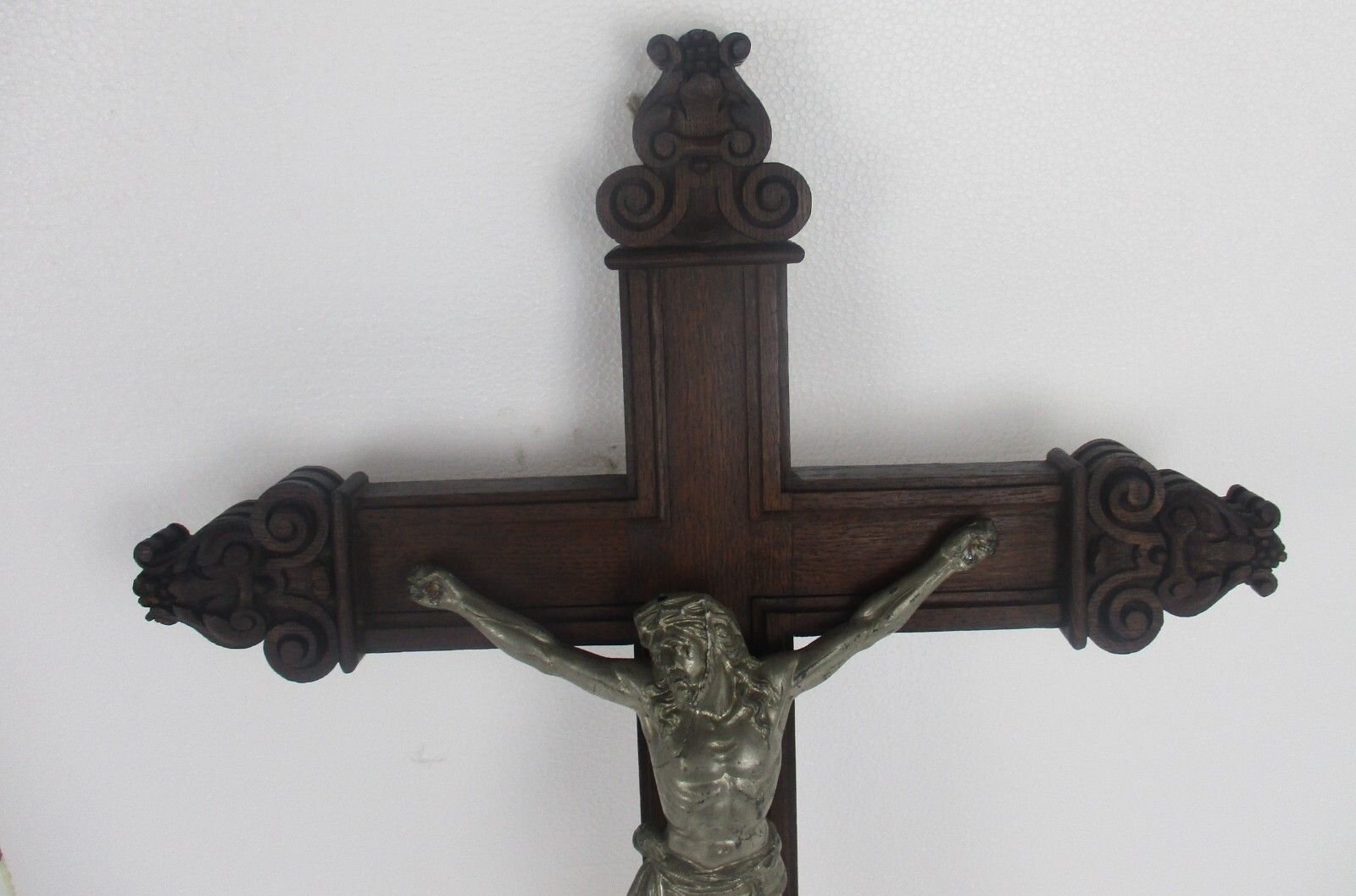 Xl Ornate Carved Oak Hanging Church Crucifix  Church Chapel Faux Brass Corpus photo furniture