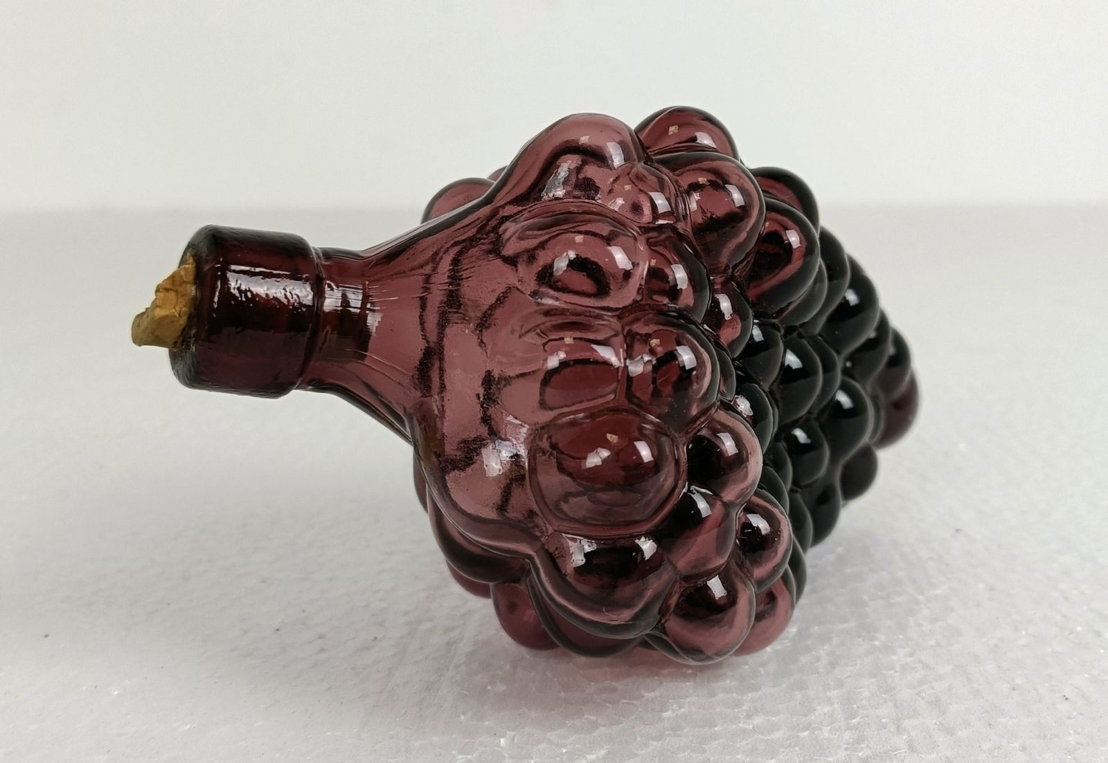 Vintage Hand Blown Lid Purple Grapes Cranberry Stunning Art Glass Bubbled Glass photo vintage