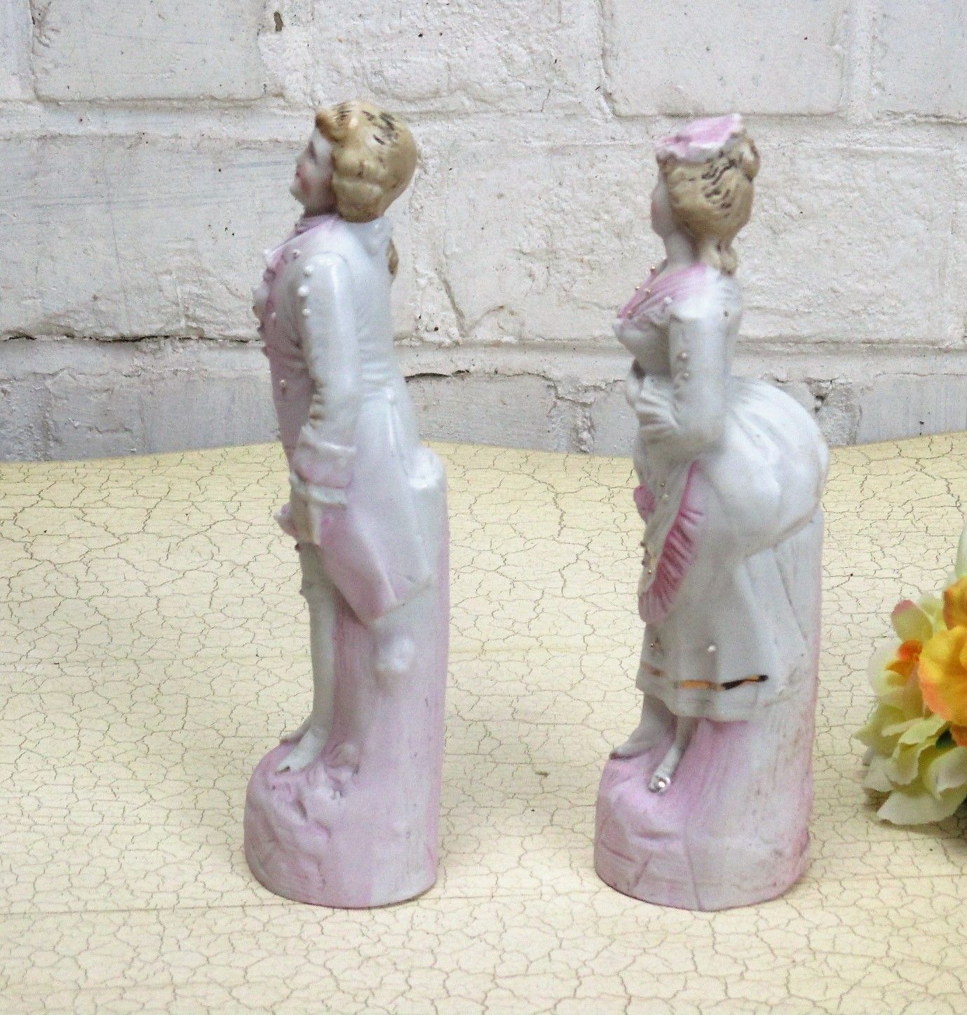 Couple Two Figurines Courting  Woman  Man Porcelain Bisque Marked 7.87" photo vinterior