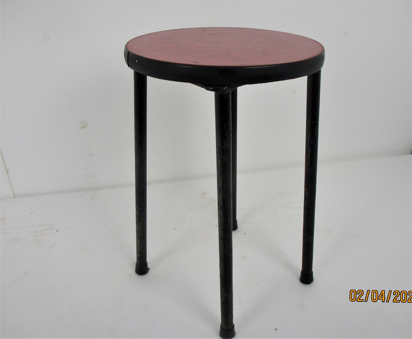 Small Retro Stool Chair Iron Legs Tabouret Crutch Plant Stand Pedestal Red Top photo for sale
