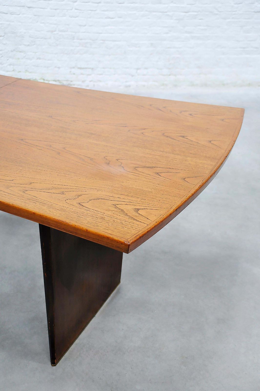 Mid Century “Bow‑Tie” Dining Table By Harvey Probber, Inc 1955, Teak & Brass photo Furniture