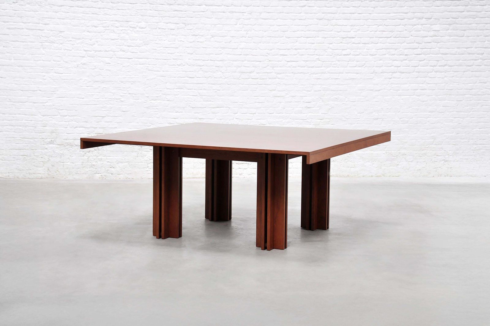 Carlo Scarpa 'Quatour' Dining Table In Walnut, Simon Gavina, Italy, 1974 photo Furniture