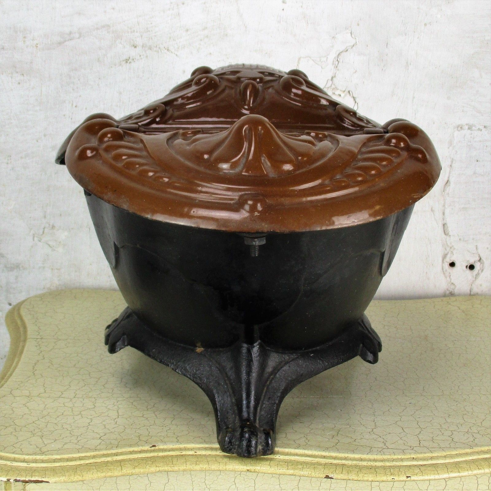 Art Nouveau Antique  Coal Scuttle Cast Iron Fireplace Box Lion Head Legs photo vintage