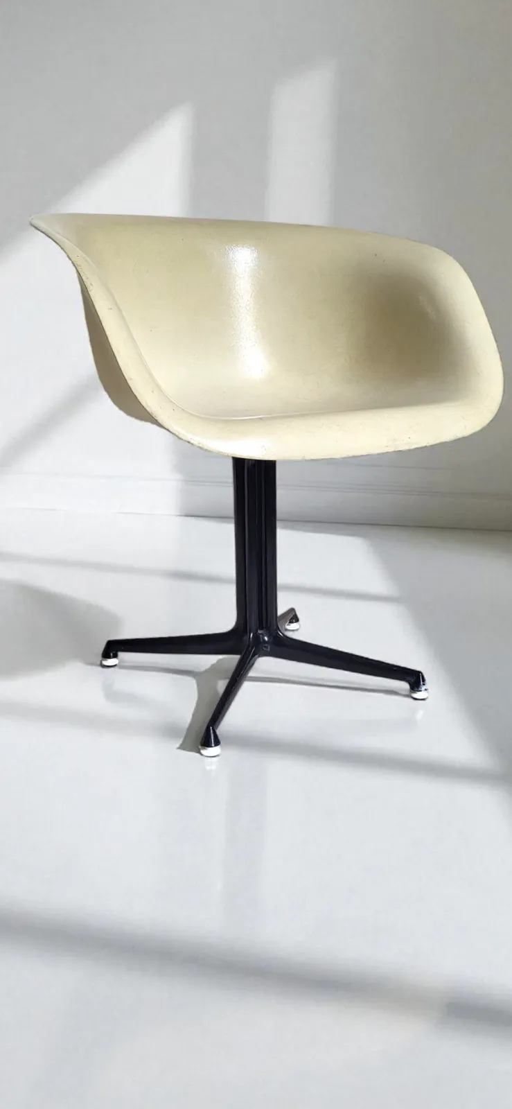 Eames Dal ‘La Fonda’ Chair, 1960s photo for sale