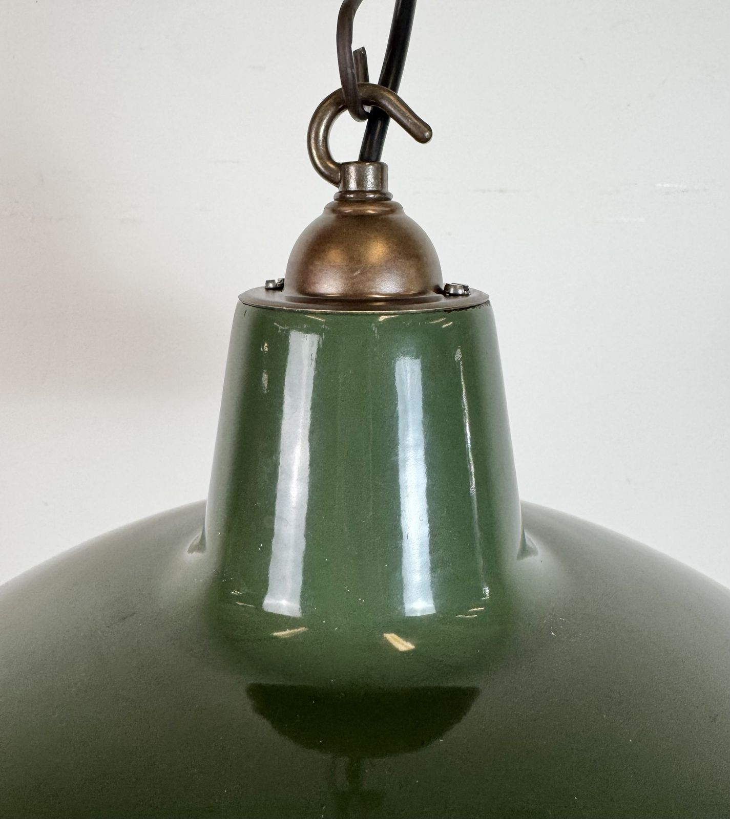 photo vintage Industrial Green Enamel Factory Pendant Lamp From Multi Electrical Co., 1960s, 3x