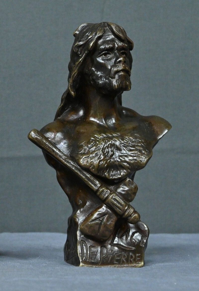 Pair Of Bronze Busts “The Stone Age & The Iron Age” Signed J. Garnier – Late 19th Century photo Art