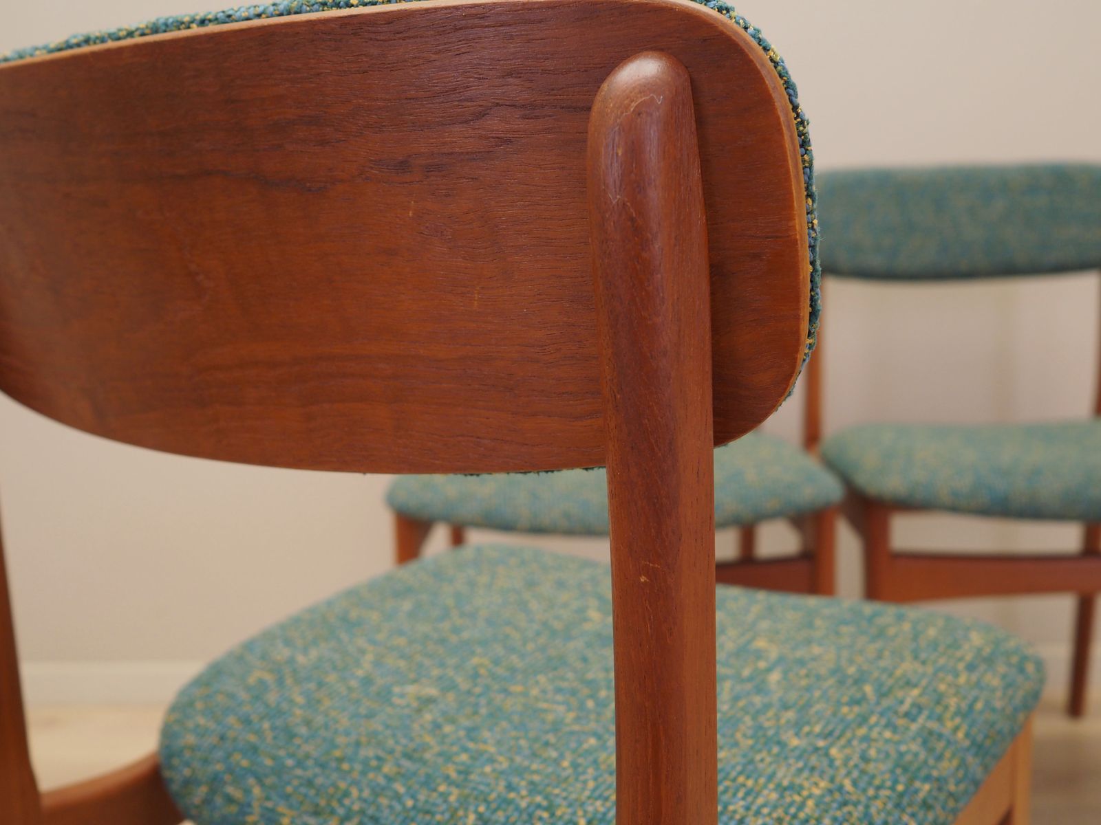photo vintage Set Of Six Teak Chairs, Danish Design, 1960s, Manufacture: N. & K. Bundgaard Rasmussen