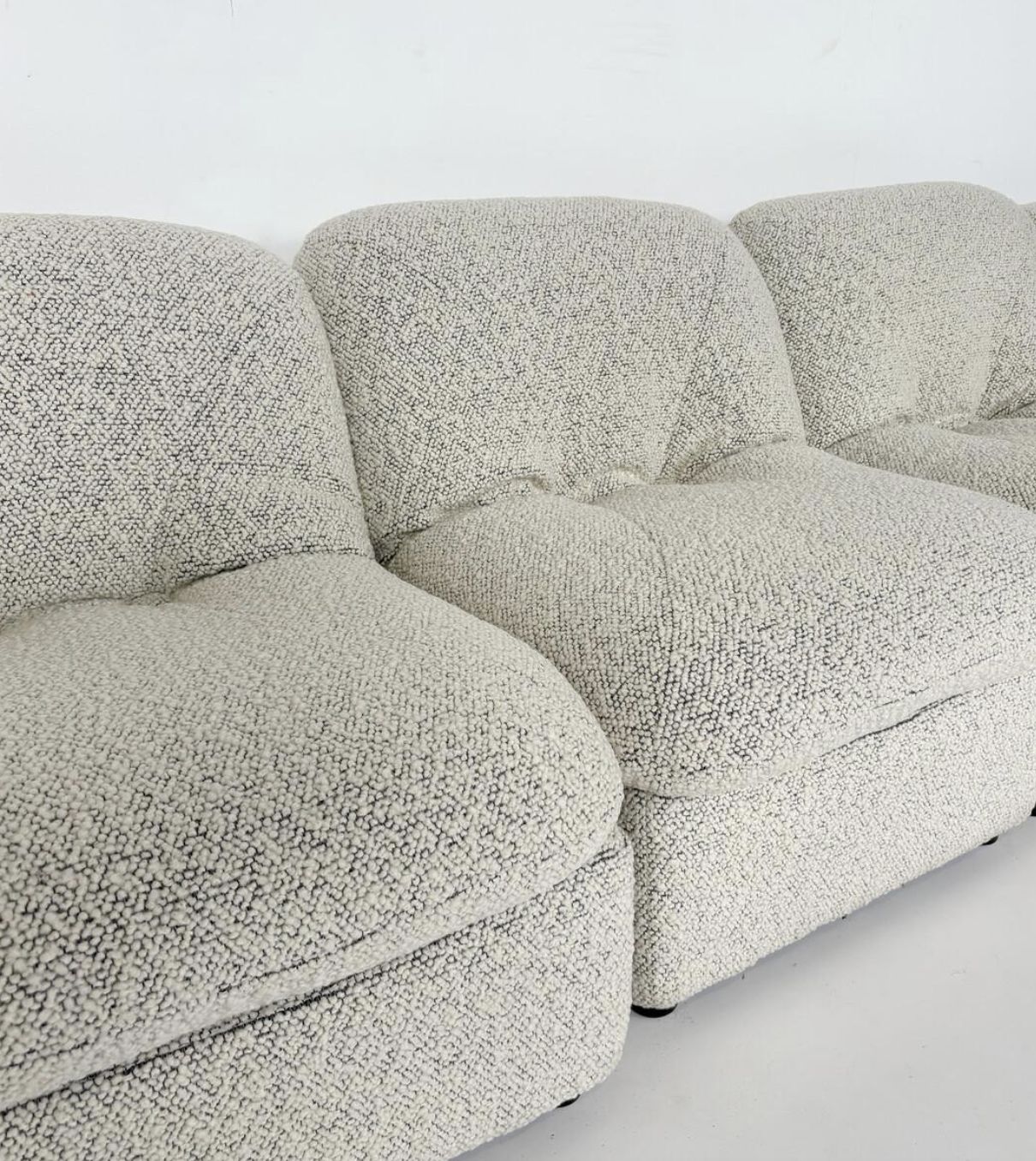 Contemporary Set Of 5 Armchairs, Boucle Fabric, Italy photo 6020.0