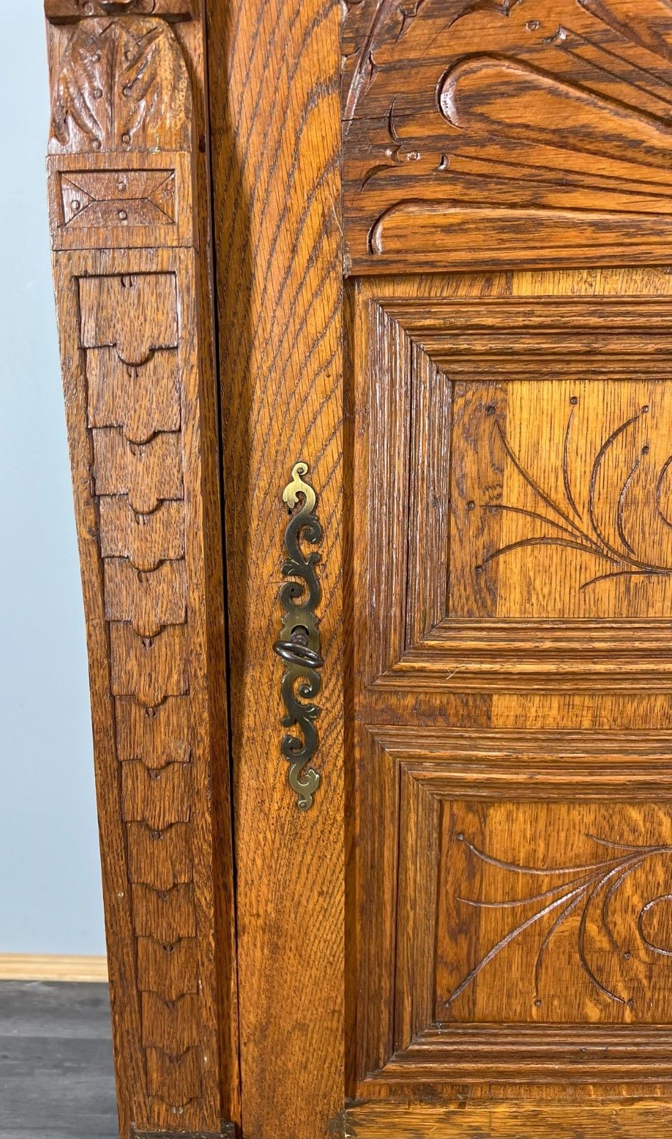 Cabinet Antique French Oak Carved Lion Mask Detail Cupboard With Key Lot 4053 photo 549.0