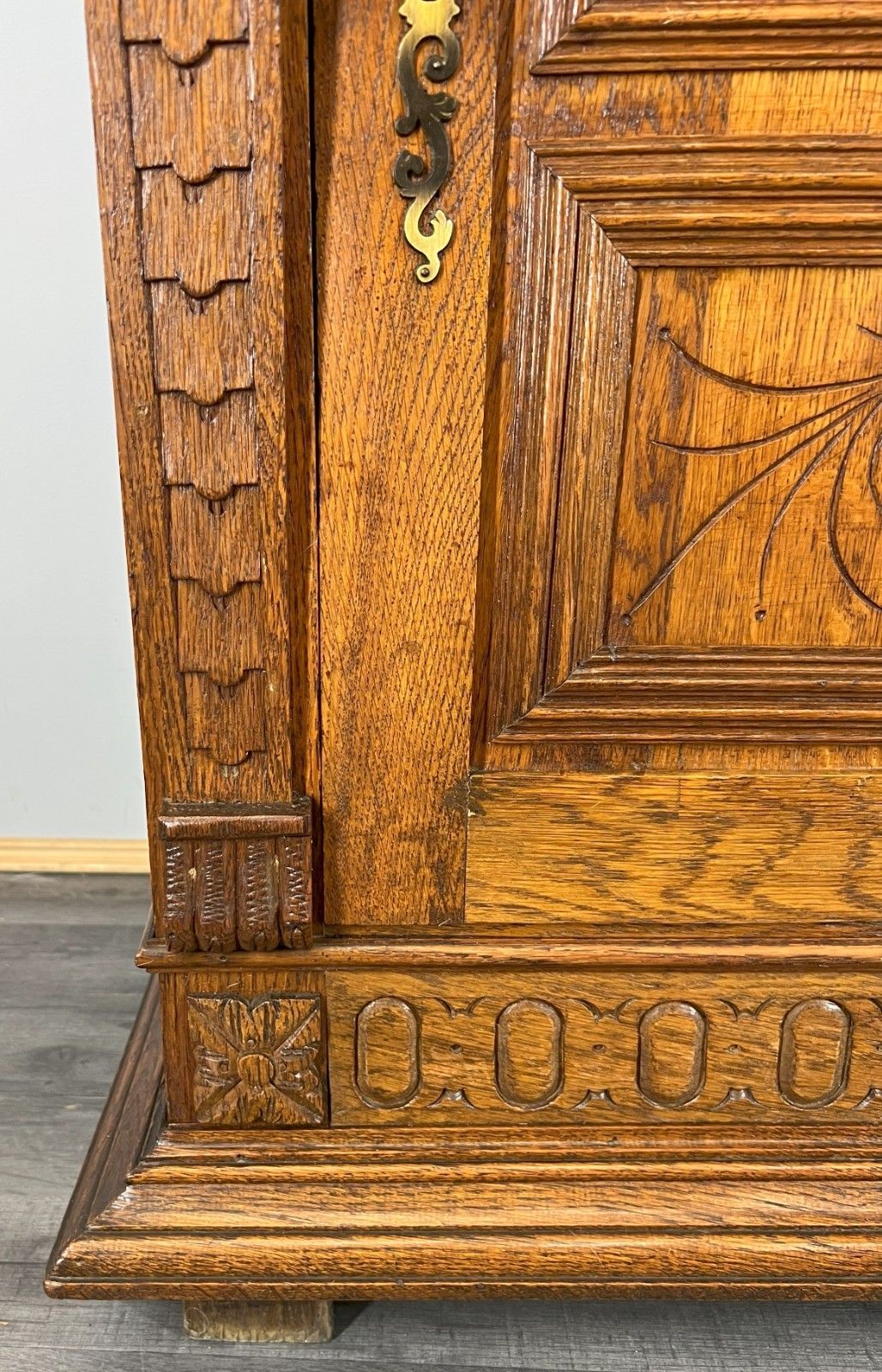 Cabinet Antique French Oak Carved Lion Mask Detail Cupboard With Key Lot 4053 photo vinterior