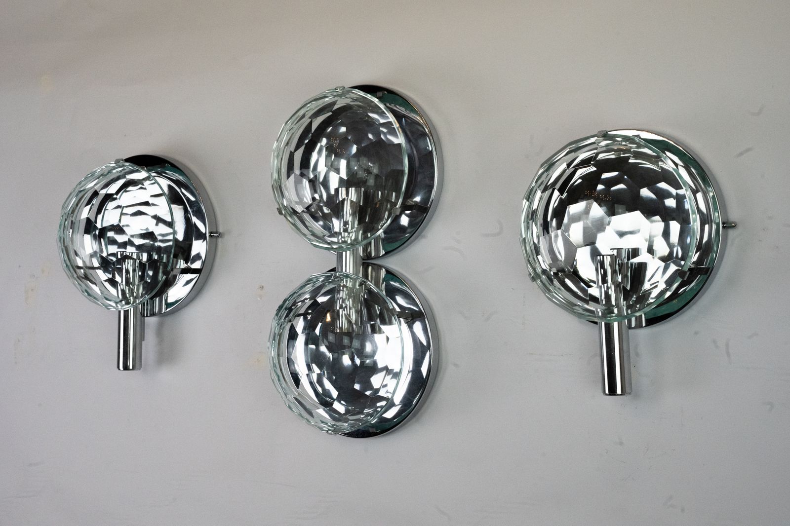Set Of Three Cristal Art Sconces In Chrome And Cut Glass. Italy 1970s photo Lighting