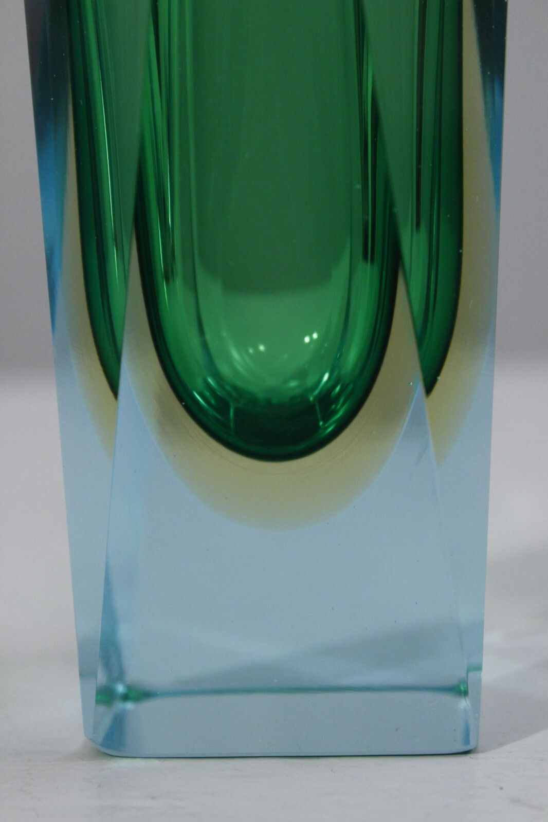 Sommerso Murano Glass Diamond Vase Design Italy 1970s photo vinterior