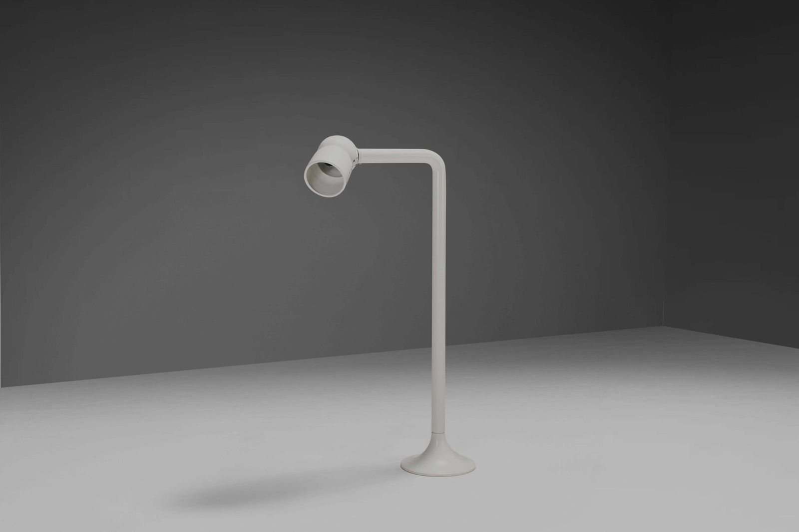 Rare ‘Robot’ Floor Lamp By Elio Martinelli For Martinelli Luce, Italy, 1965 photo Lighting