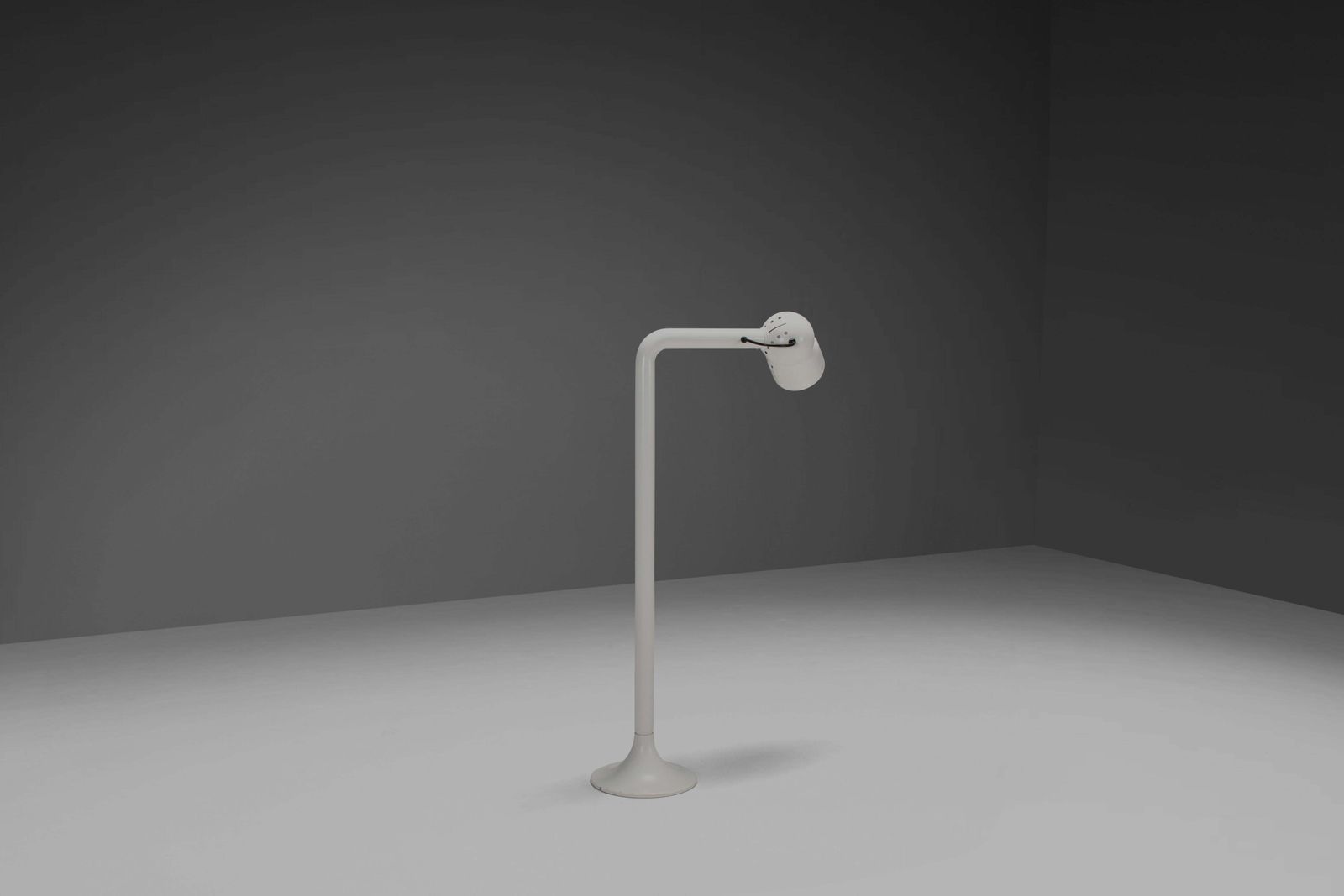 Rare ‘Robot’ Floor Lamp By Elio Martinelli For Martinelli Luce, Italy, 1965 photo vinterior