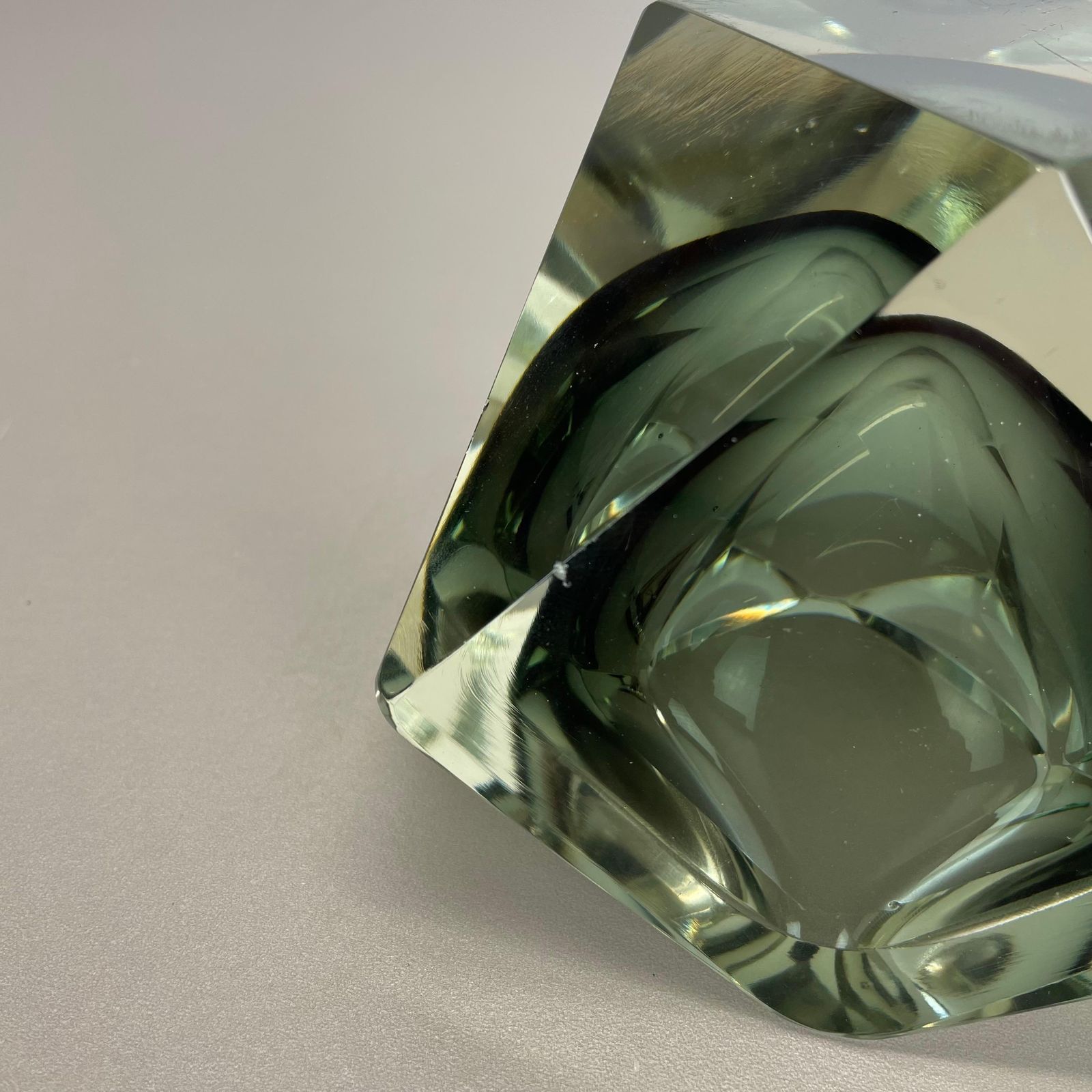 533.0 Large 1.7kg Murano Glass Diamond Bowl Element By Flavio Poli Attrib., Italy 1970 photo