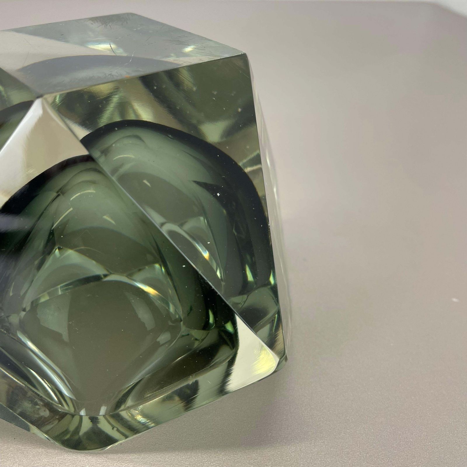 photo vinterior Large 1.7kg Murano Glass Diamond Bowl Element By Flavio Poli Attrib., Italy 1970