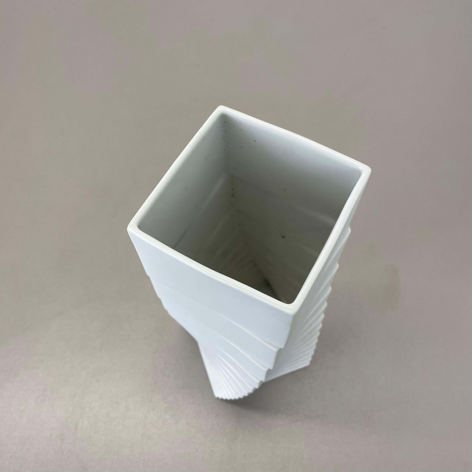 photo furniture Large 22cm Op Art Vase Porcelain Vase By Martin Freyer For Rosenthal, Germany