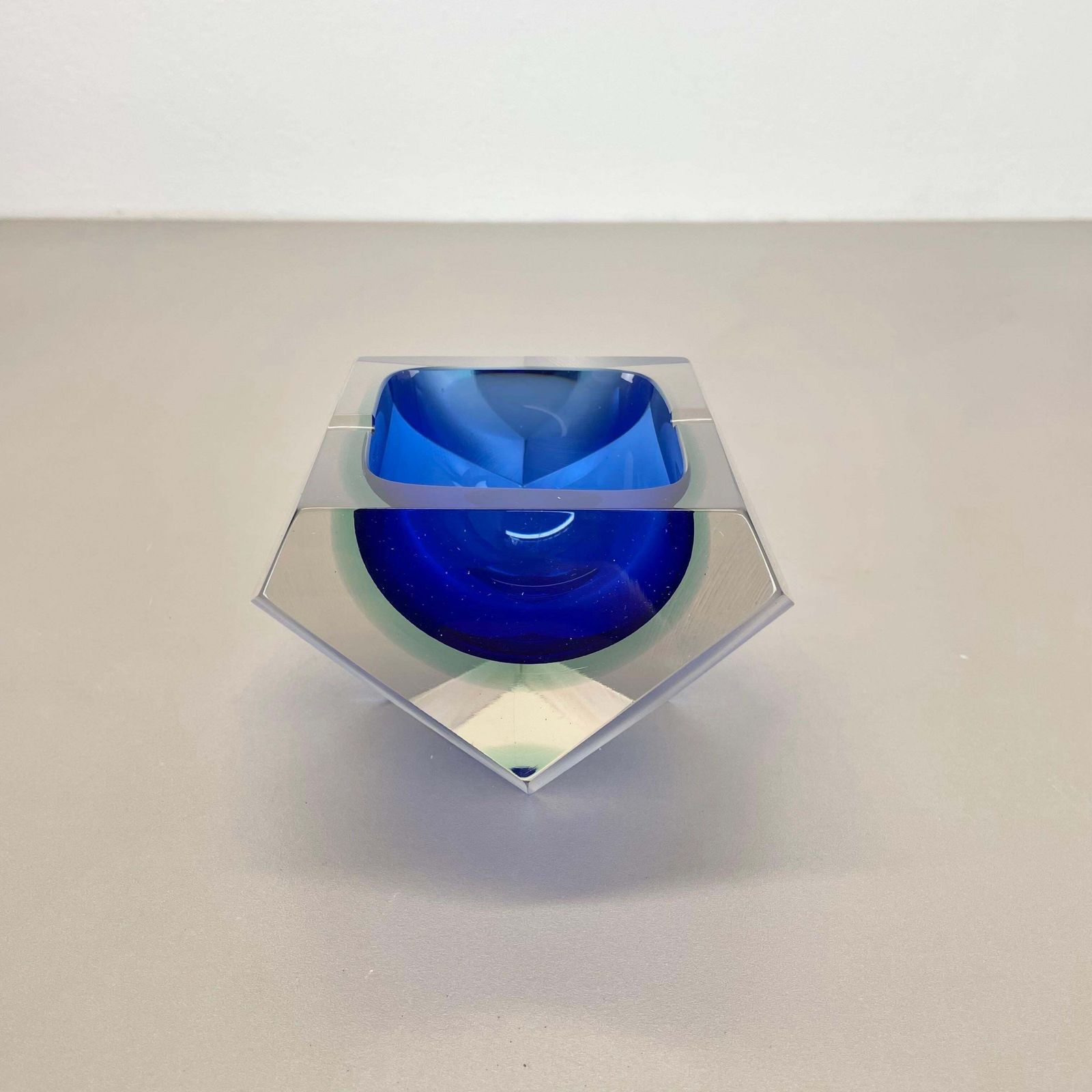 Xl 1.7kg Murano Glass Sommerso "Diamond" Bowl Ashtray By Flavio Poli Italy, 1970 photo 796.0