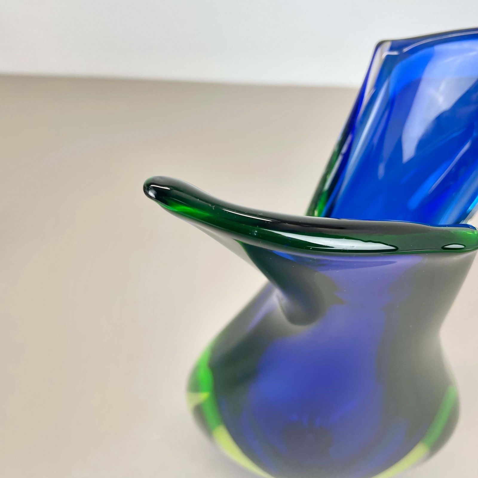 Xxl 36cm 4.9kg Sommerso Glass Vase By Flavio Poli For Seguso, Murano, Italy 1970 photo vinterior