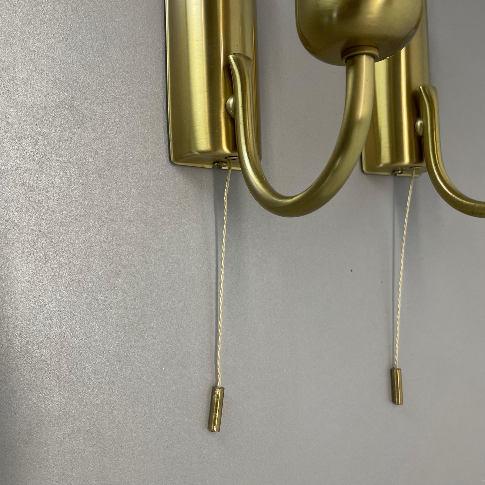 Set Of Two Minimalist Brass Wall Lights Sconces, Italy 1970s photo 531.0