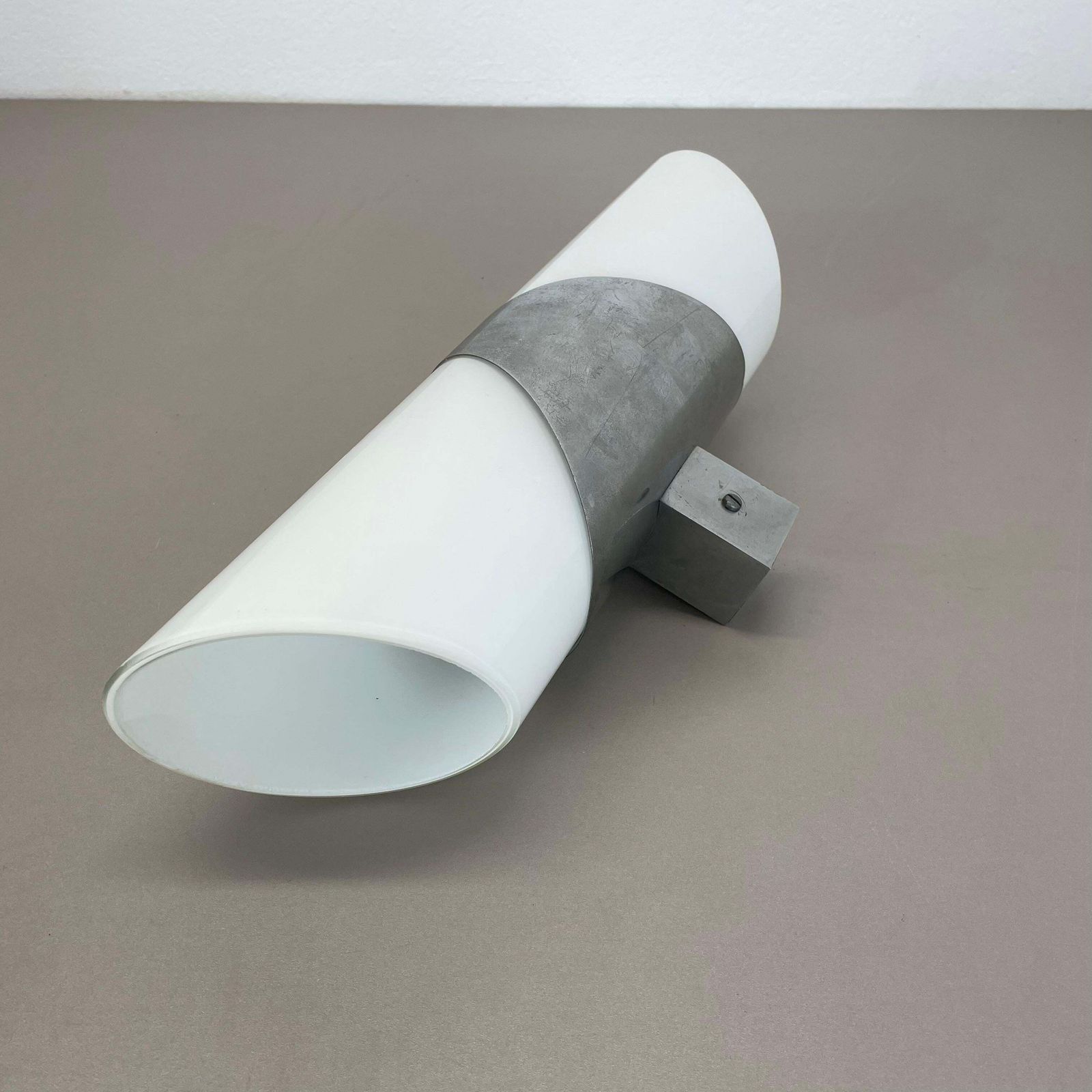 photo vinterior Rare Xxl 40cm Silver Metal And Satin Glass Tube "Torch" Wall Light, Italy 1970s